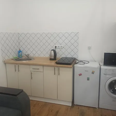 Appartamento маленька у центрі біля форуму